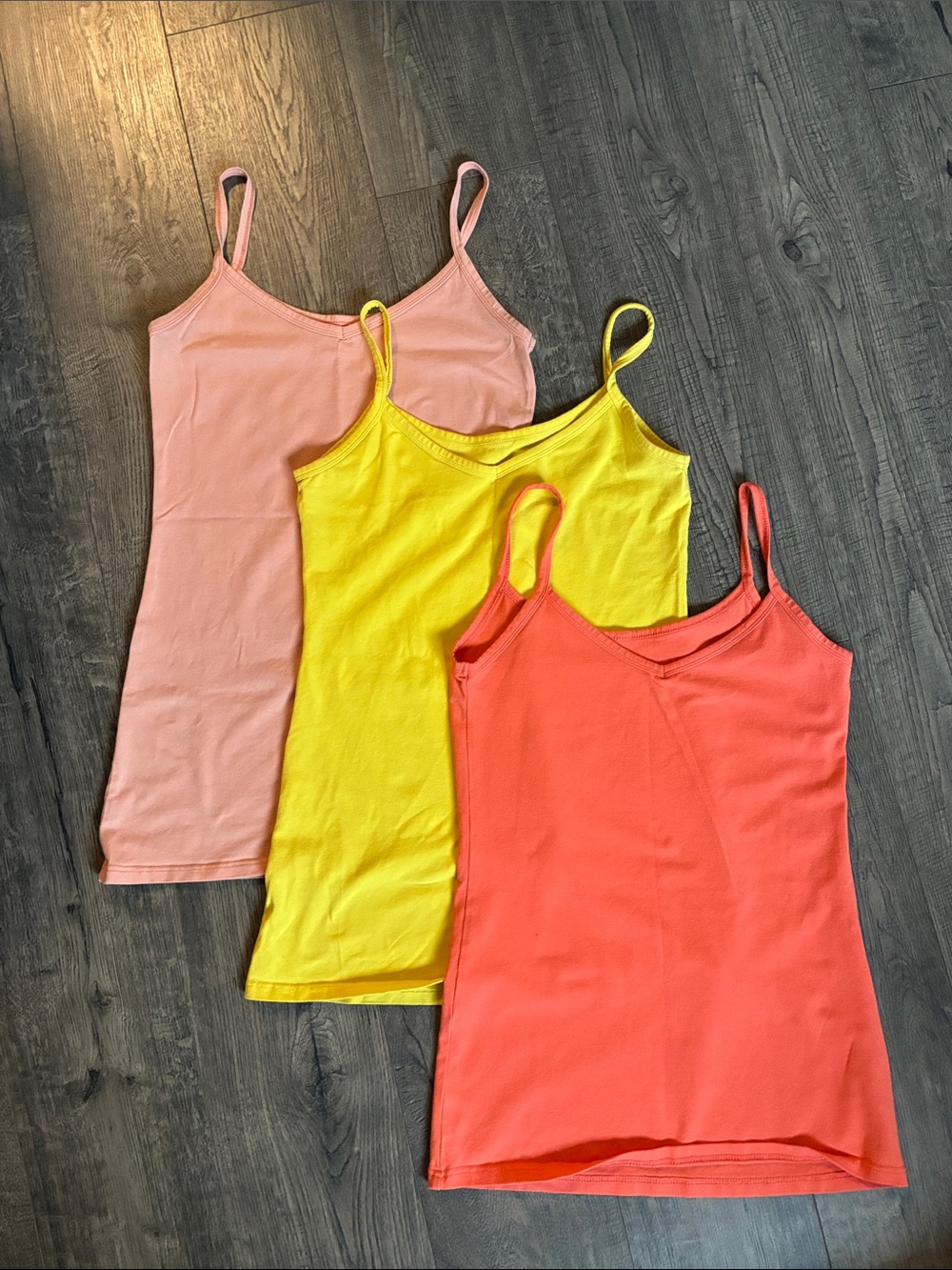 BKE From Buckle Women's Coral, Yellow, Pink/Beige Cotton Camisole Trio Sz: M EUC